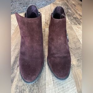 Vionic Suede booties Size 10